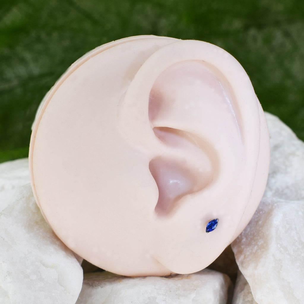 PIERCING LABRET OJO DE GATO AZUL REY