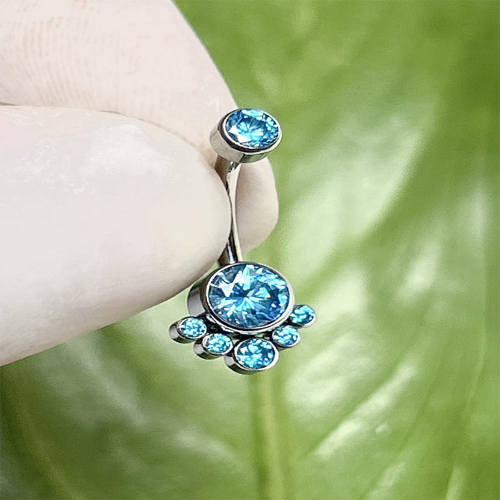 Piercing para ombligo con circones azules