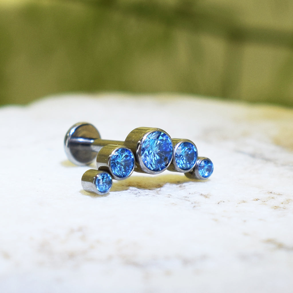 PIERCING LABRET CLÚSTER BRILLOS AZULES