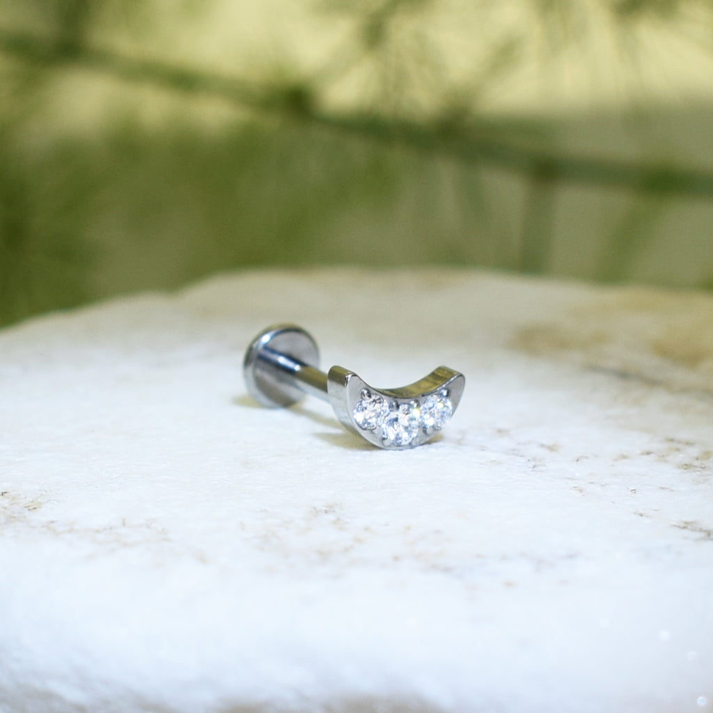 PIERCING LABRET LUNA BRILLOS