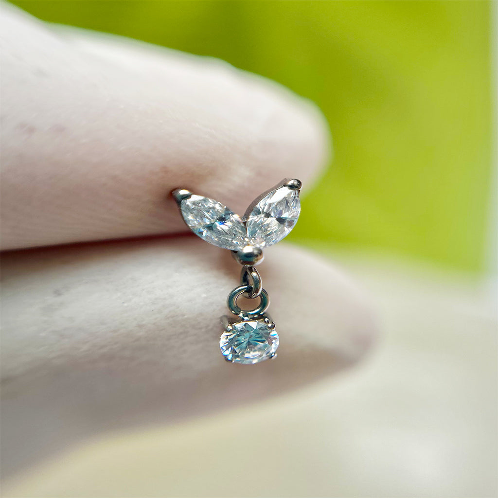 Piercing de Mariposa Con Colgante