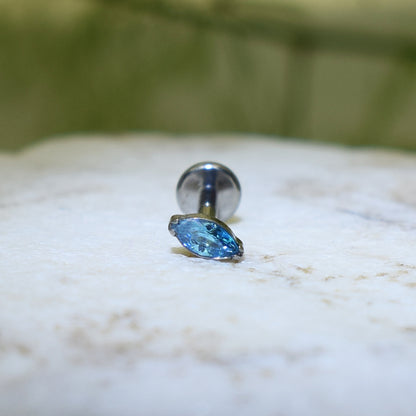 PIERCING LABRET OJO DE GATO AZUL