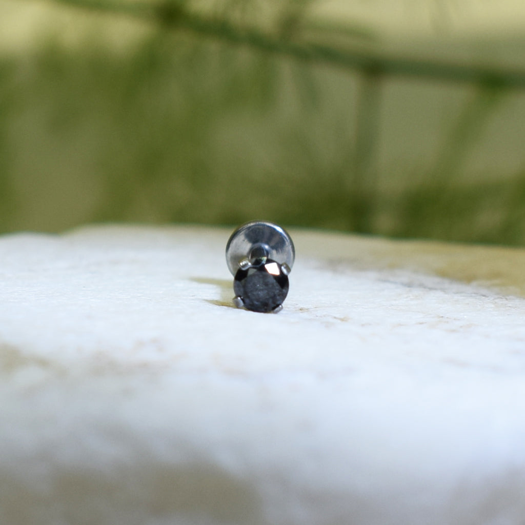 PIERCING LABRET BRILLO NEGRO