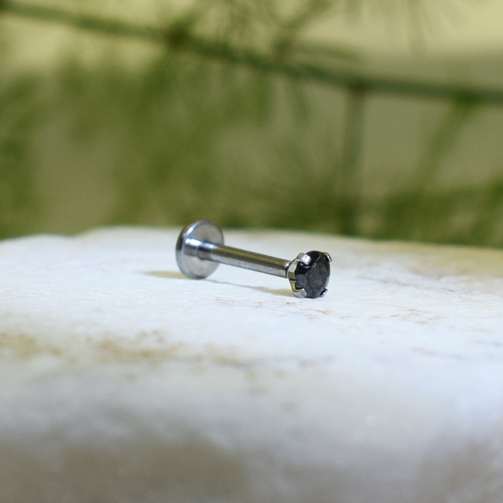 PIERCING LABRET BRILLO NEGRO