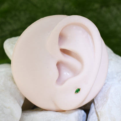 PIERCING LABRET OJO DE GATO VERDE