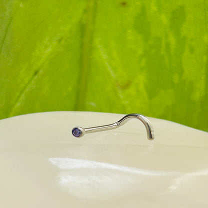 Piercing para nostril con zircón morado.