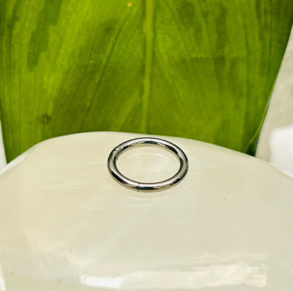 Piercing aro clicker