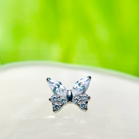Piercing Mariposa Con Circones Blancos